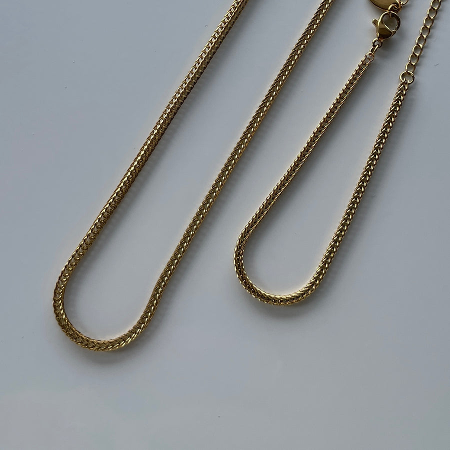 Classic Boxed-Chain Necklace